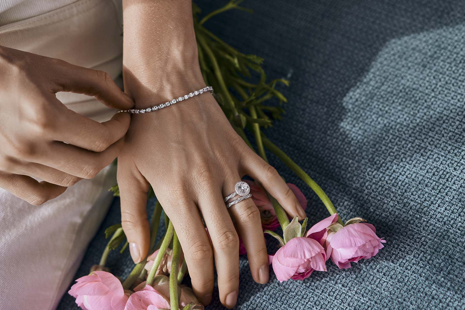 Jewelry advertising campaign — luxury jewelry photography by Utopia Milano Production, Milan