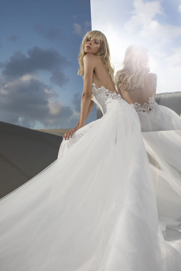 Wedding dress campaign for Pnina Tornai — bridal photography by Utopia Milano Production, Milan