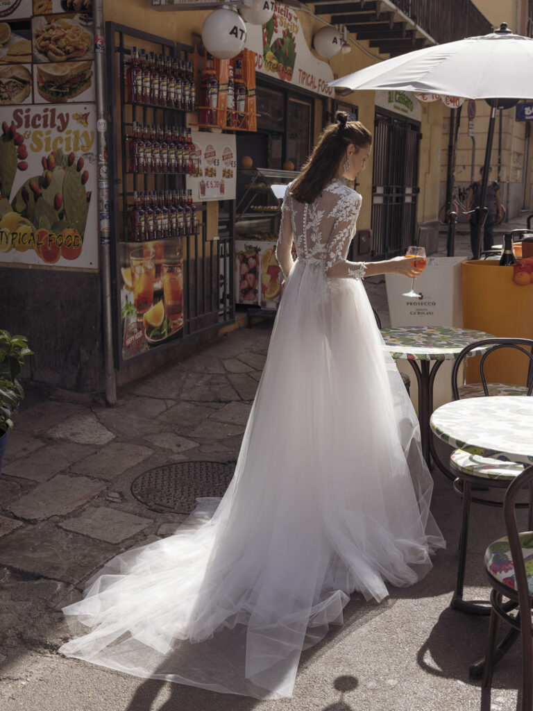 Wedding dress campaign for Passaro Sposa — bridal photography by Utopia Milano Production, Milan