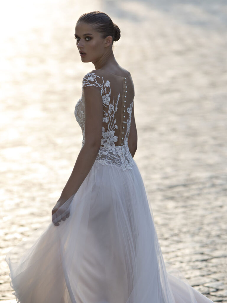 Wedding dress campaign for Helena Kolan — bridal photography by Utopia Milano Production, Milan