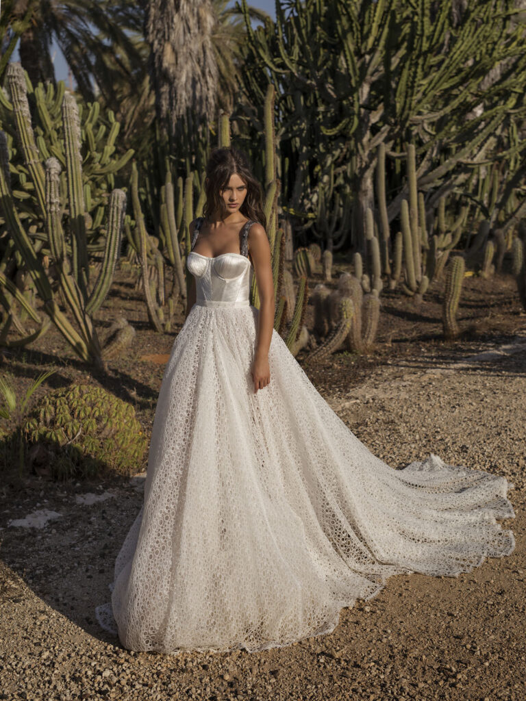 Wedding dress campaign for Rara Avis — bridal photography by Utopia Milano Production, Milan