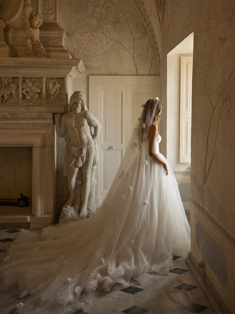 Wedding dress campaign for Felicia Couture — bridal photography by Utopia Milano Production, Milan