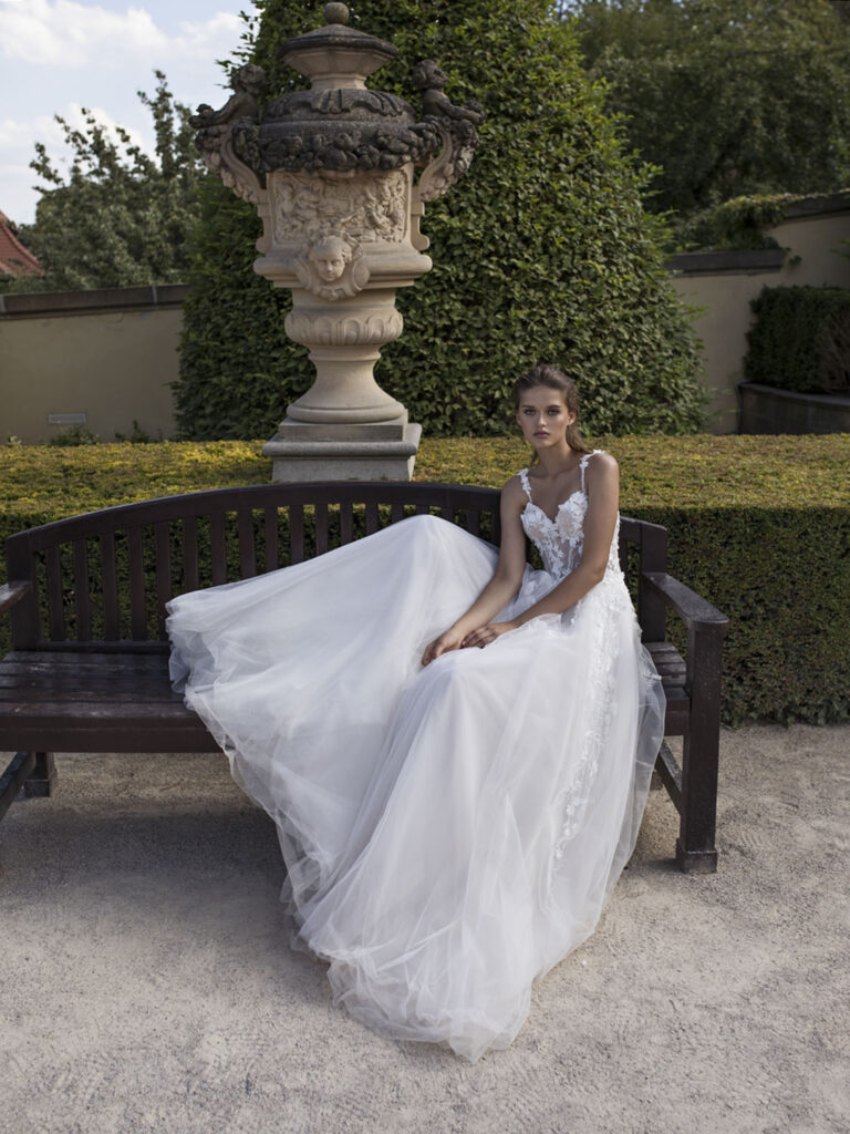 Wedding dress campaign for Helena Kolan — bridal photography by Utopia Milano Production, Milan