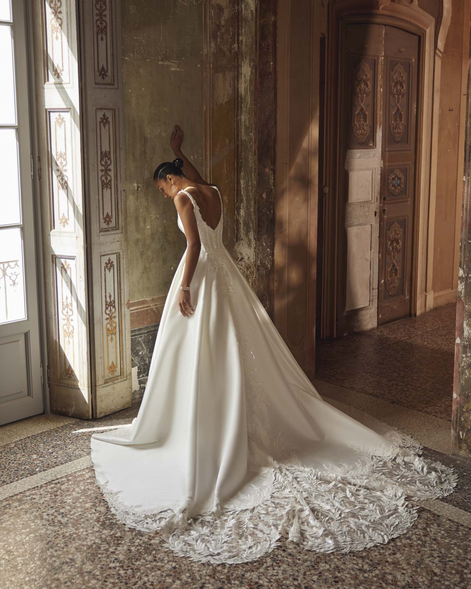 Wedding dress campaign for Justin Alexander SS25 — bridal photography by Utopia Milano Production, Milan